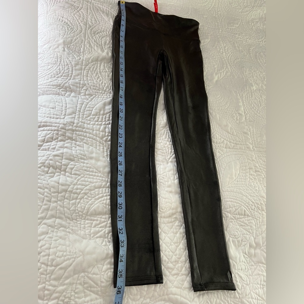 🌟3 for $25🌟 SPANX Black Faux Leather Leggings High-Waisted Women’s - Picture 8 of 14